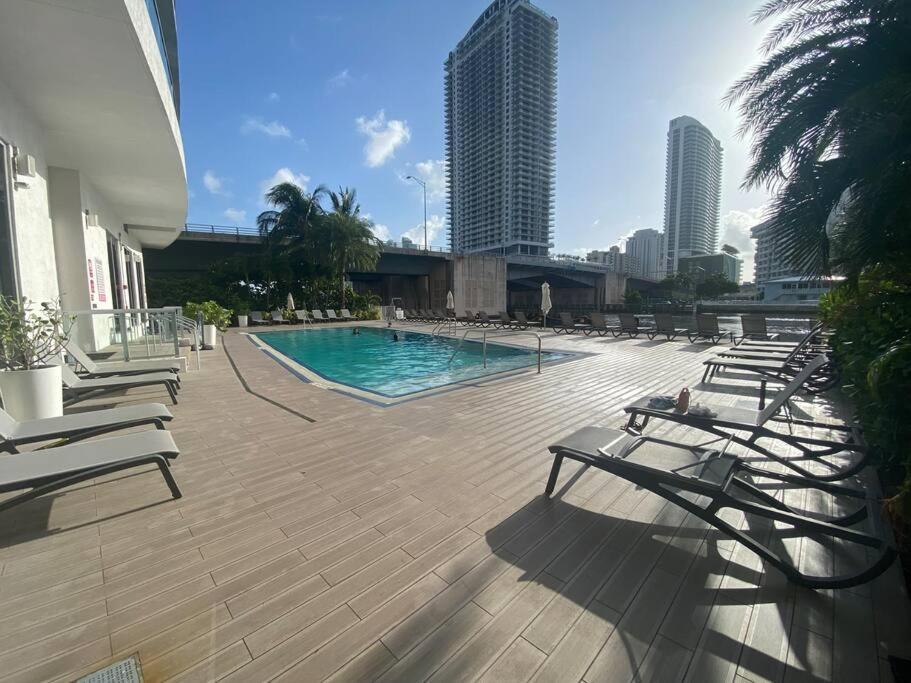 Amazing Studio Beach Walking Distance! 26B شاطئ هالانديل المظهر الخارجي الصورة