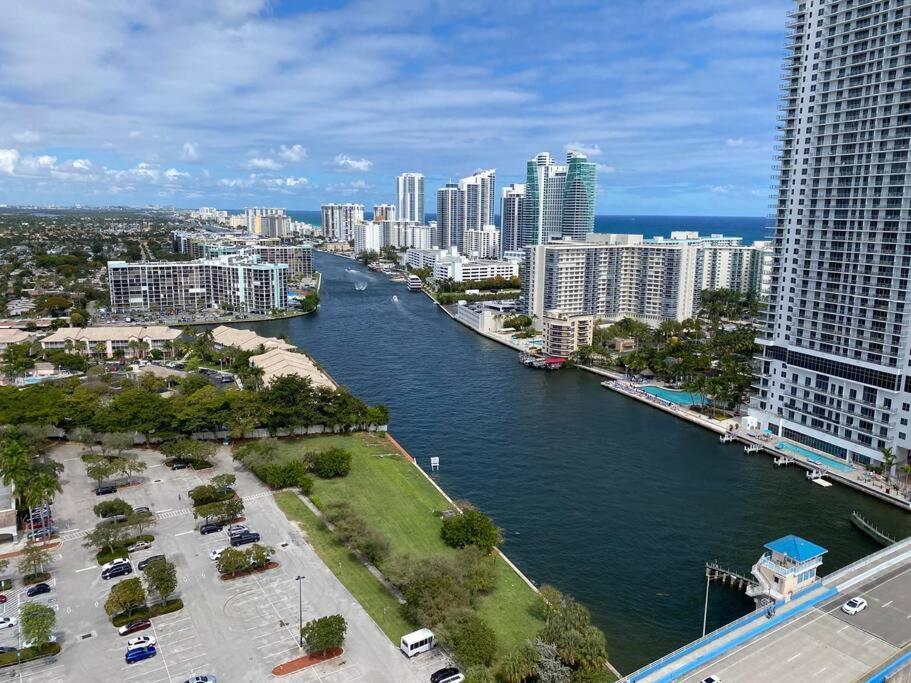 Amazing Studio Beach Walking Distance! 26B شاطئ هالانديل المظهر الخارجي الصورة