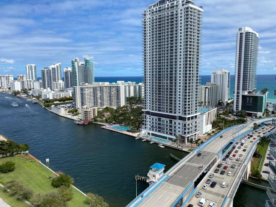 Amazing Studio Beach Walking Distance! 26B شاطئ هالانديل المظهر الخارجي الصورة
