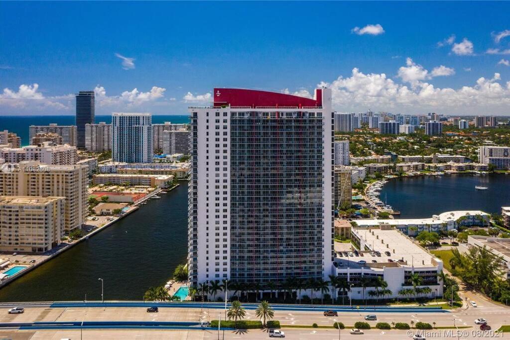 Amazing Studio Beach Walking Distance! 26B شاطئ هالانديل المظهر الخارجي الصورة