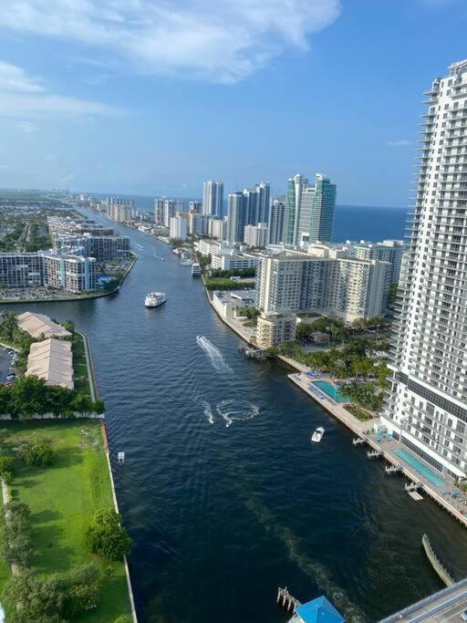 Amazing Studio Beach Walking Distance! 26B شاطئ هالانديل المظهر الخارجي الصورة